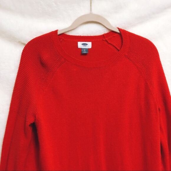 Old Navy Bright Red Knitted Long Sleeve Sweater - Picture 2 of 8